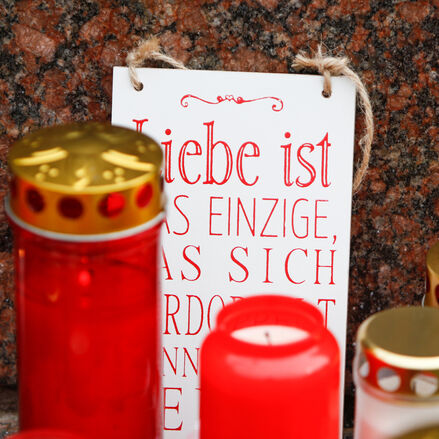 Weiter, nach rechts