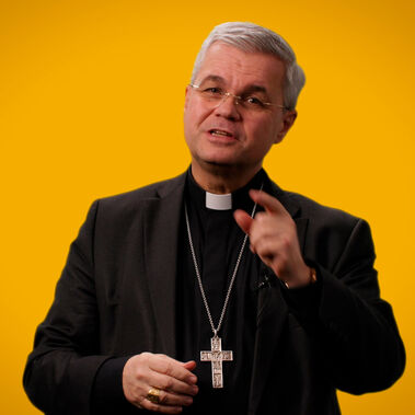 Bete für die Welt und wir beten für dich