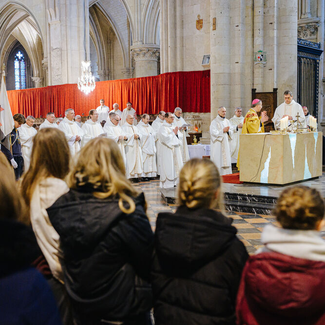 Pilgerfahrt zum Juliansfest in Le Mans
