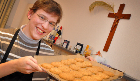 Schoko-Cookies läuten Advent im Priesterseminar ein